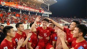 Cuộc đua Quả bóng vàng Việt Nam 2025: Đình Bắc nhận được sự ủng hộ lớn từ đồng đội sau màn trình diễn chói sáng